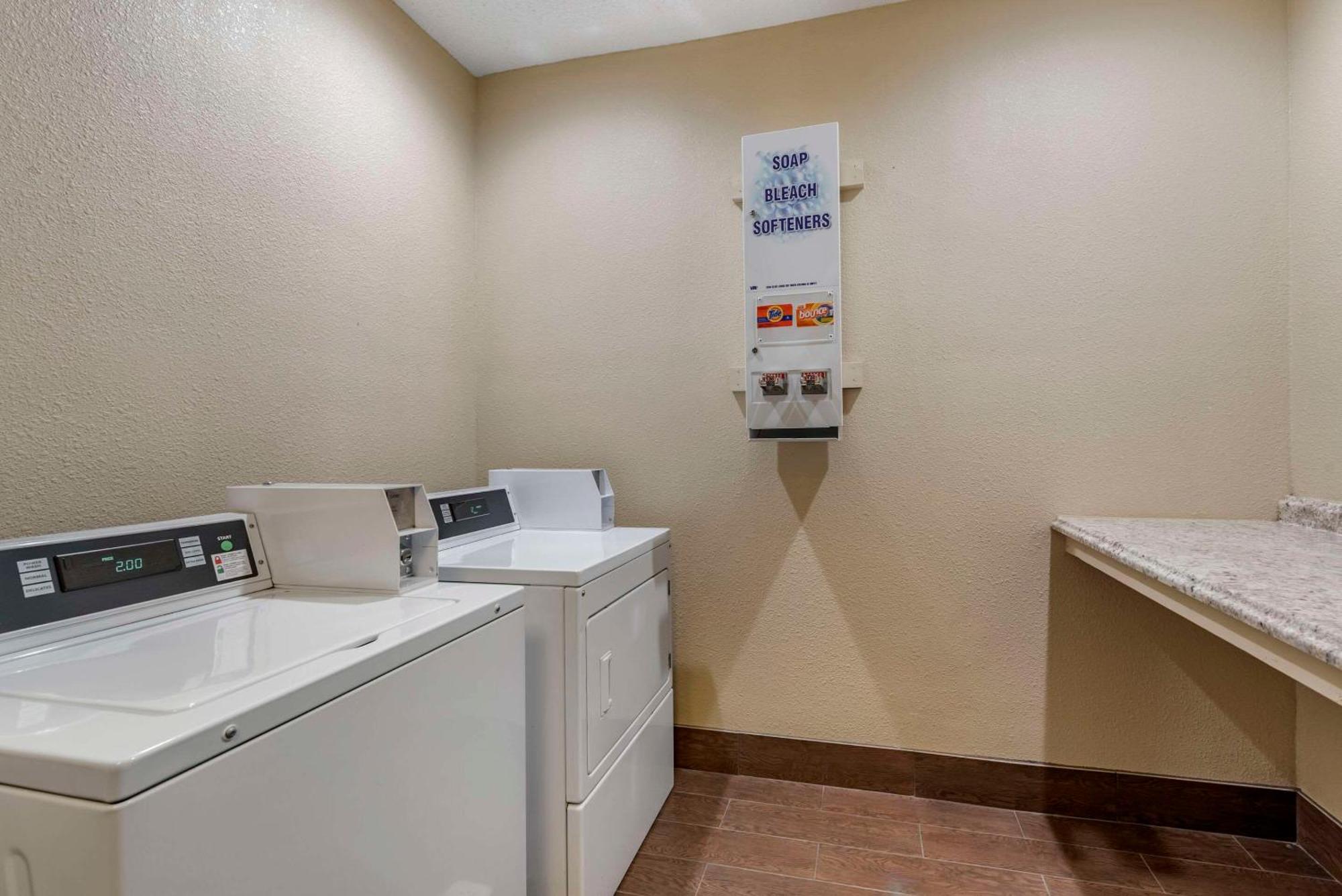 Comfort Suites Terre Haute University Area Luaran gambar