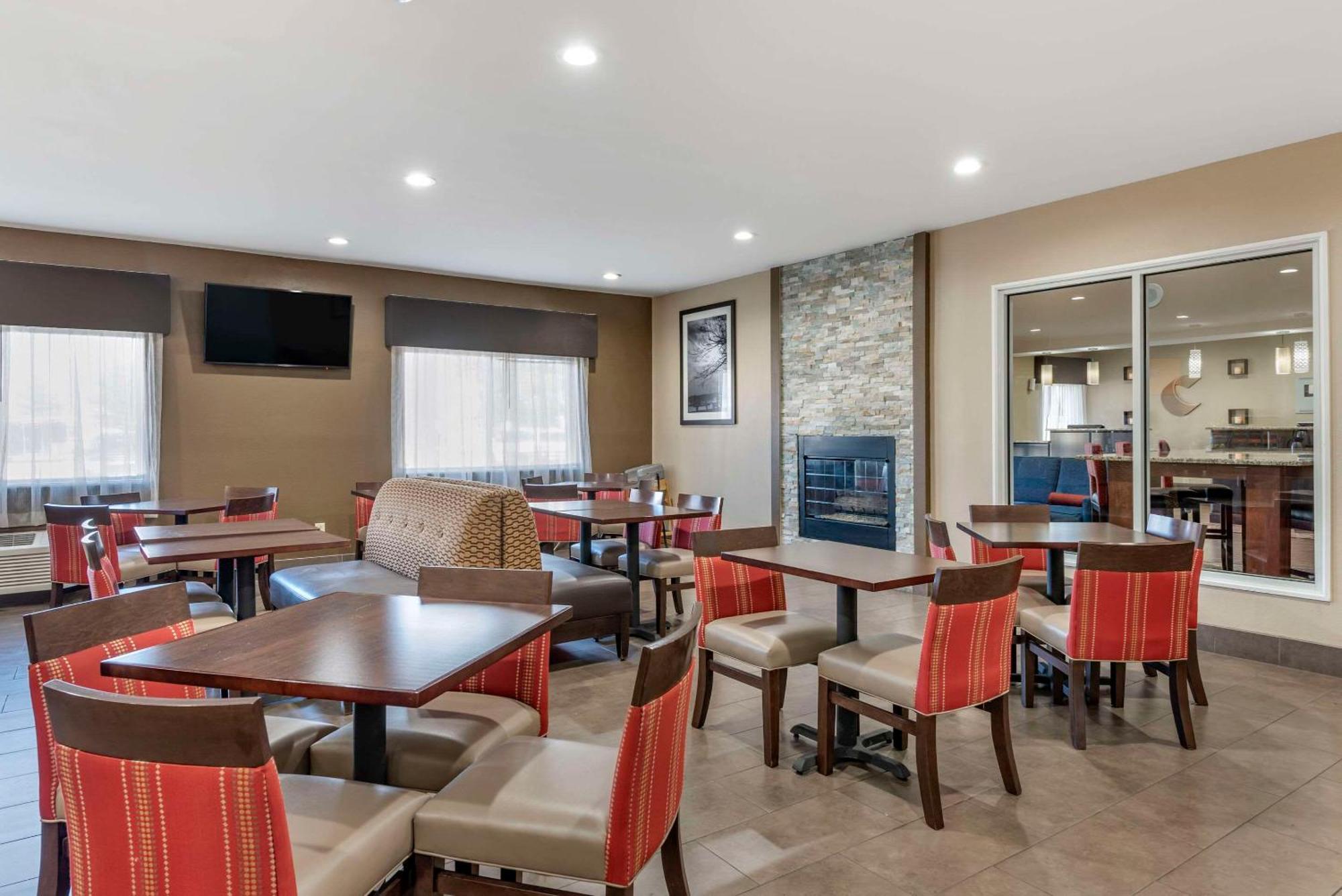 Comfort Suites Terre Haute University Area Luaran gambar