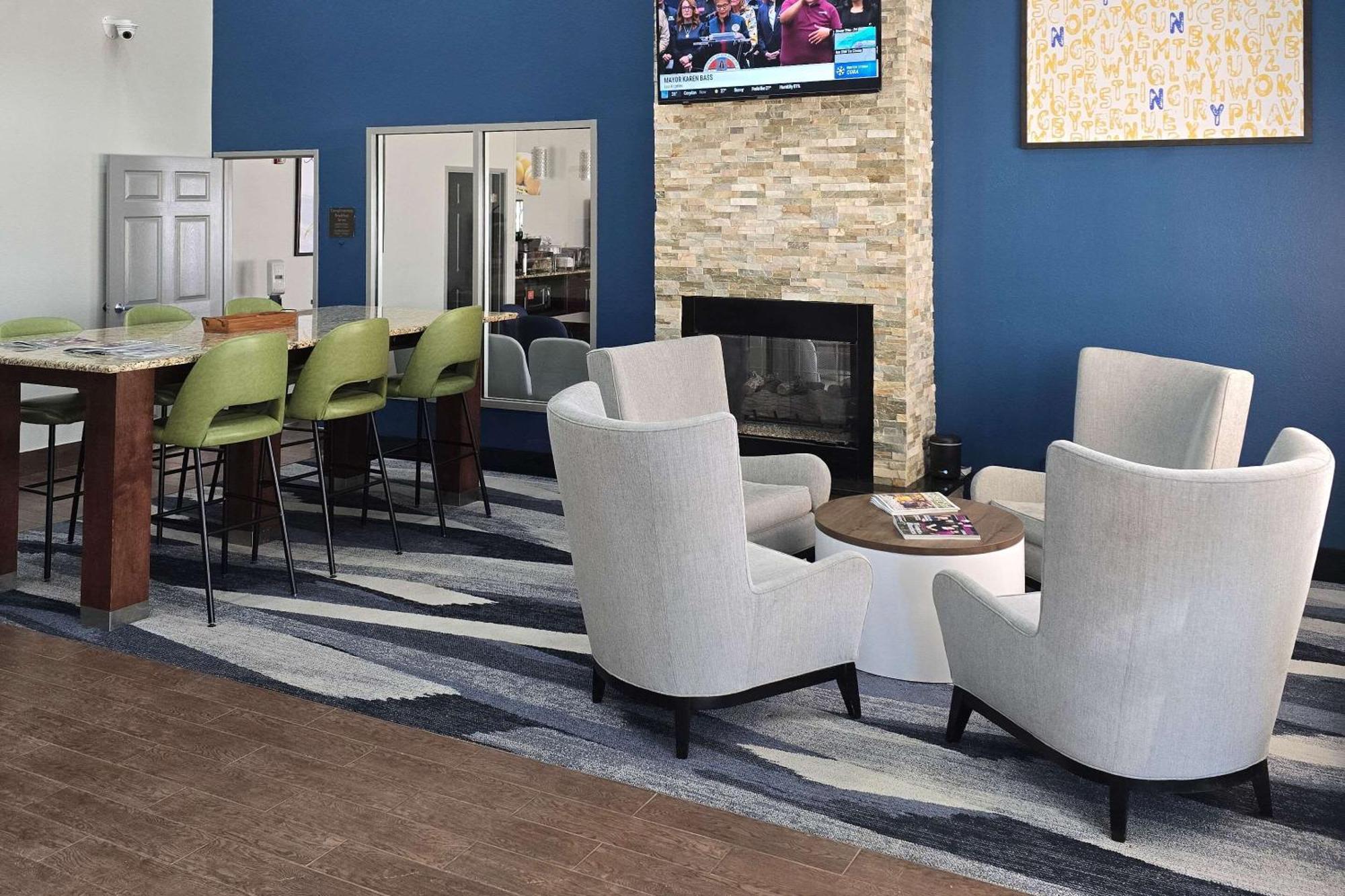 Comfort Suites Terre Haute University Area Luaran gambar