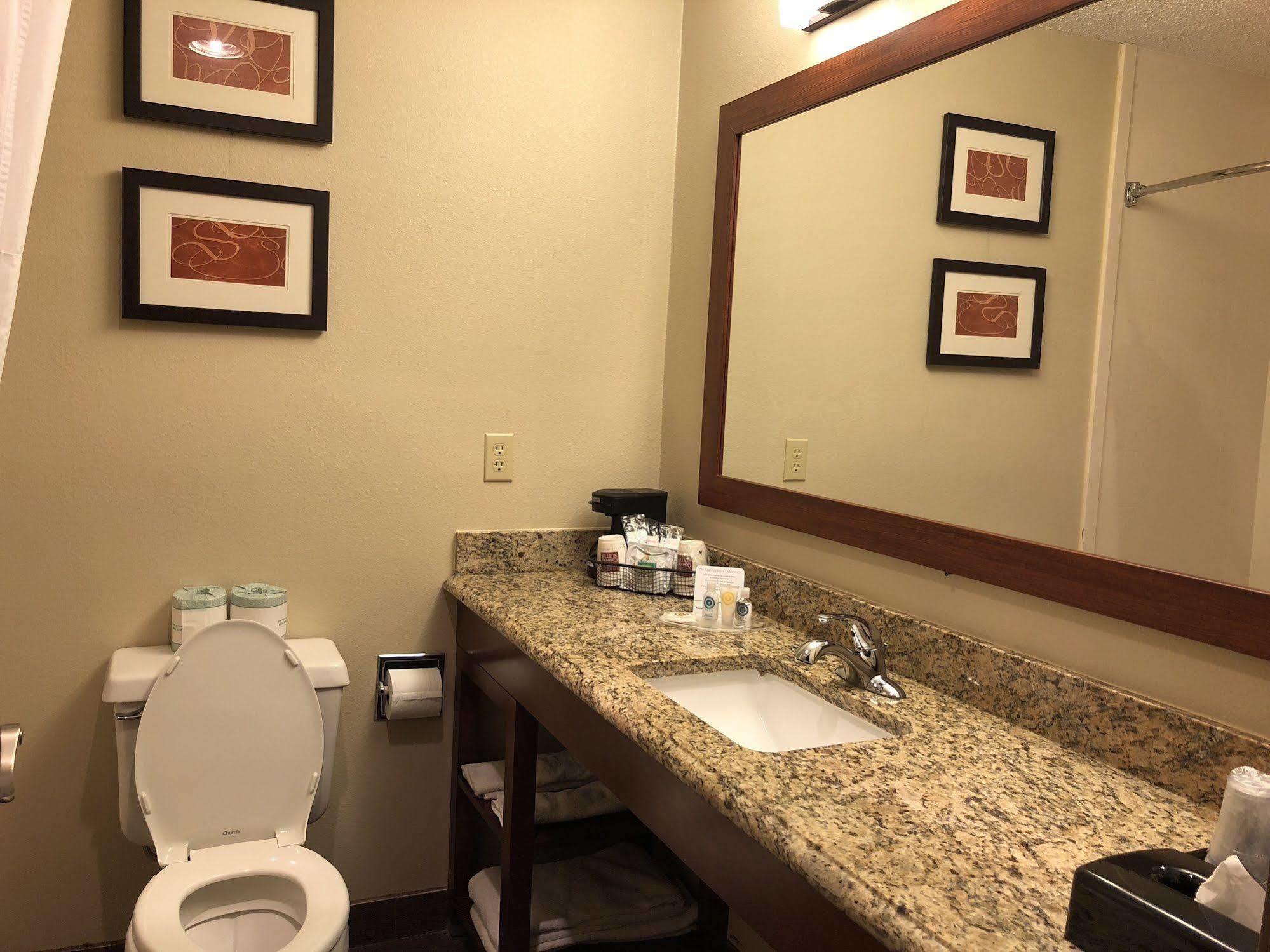 Comfort Suites Terre Haute University Area Luaran gambar